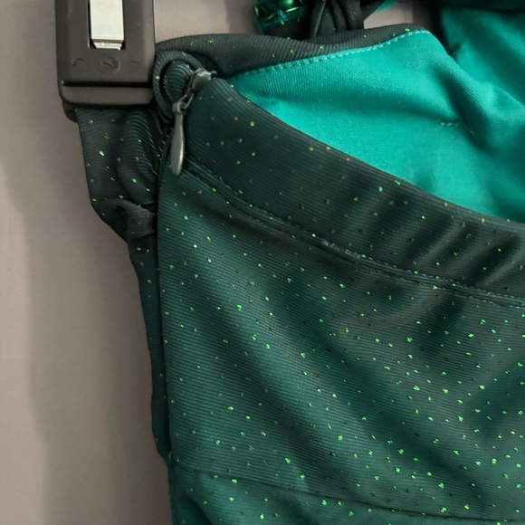 Laura Size 10 Halter Green Shimmery Padded Maxi Prom Dress - Picture 10 of 14